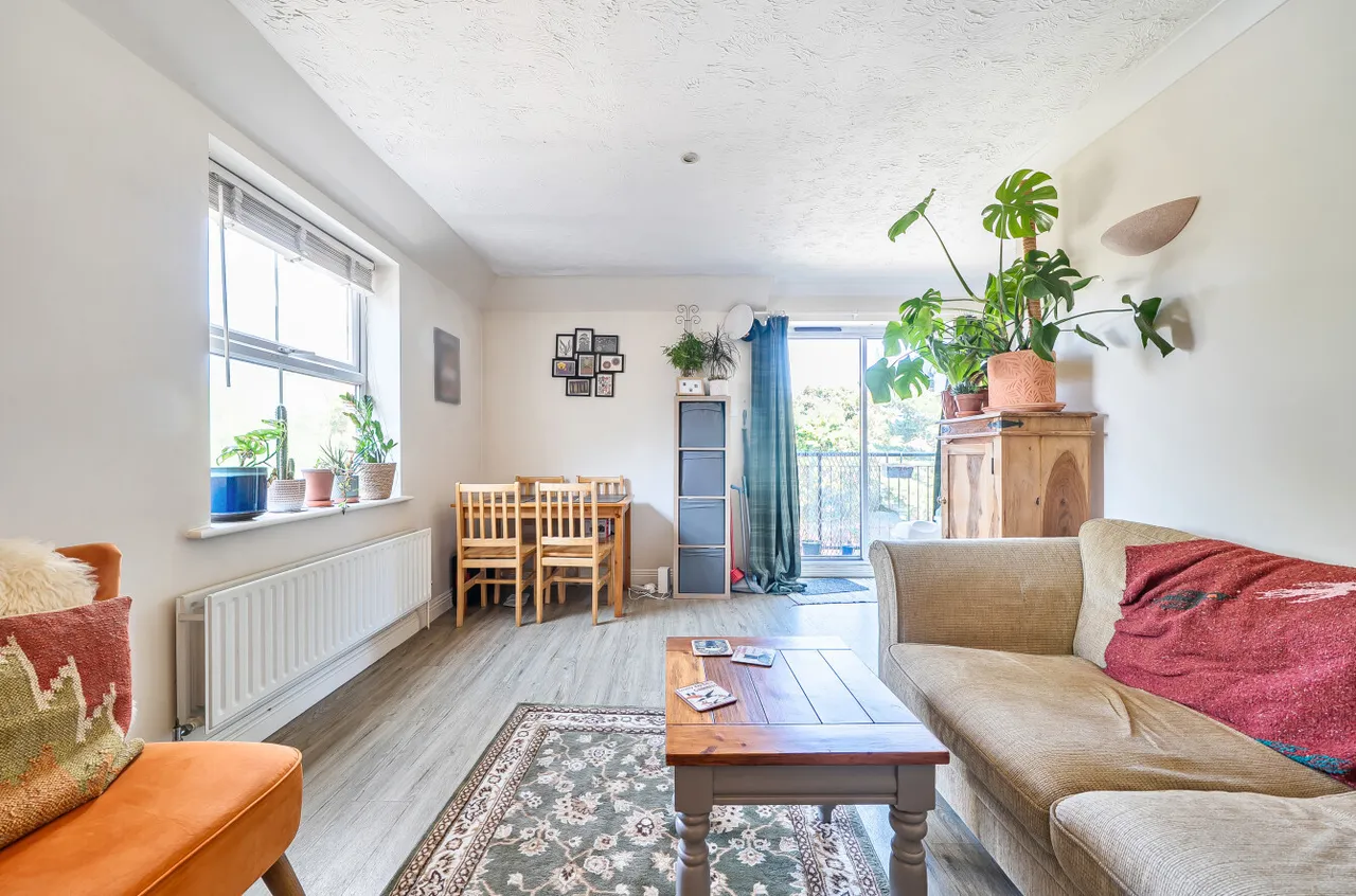 Archers Road, Banister Park, SO15, photo 4