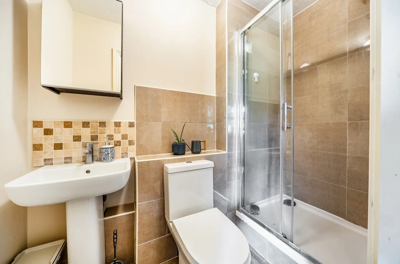 Archers Road, Banister Park, SO15, photo 8