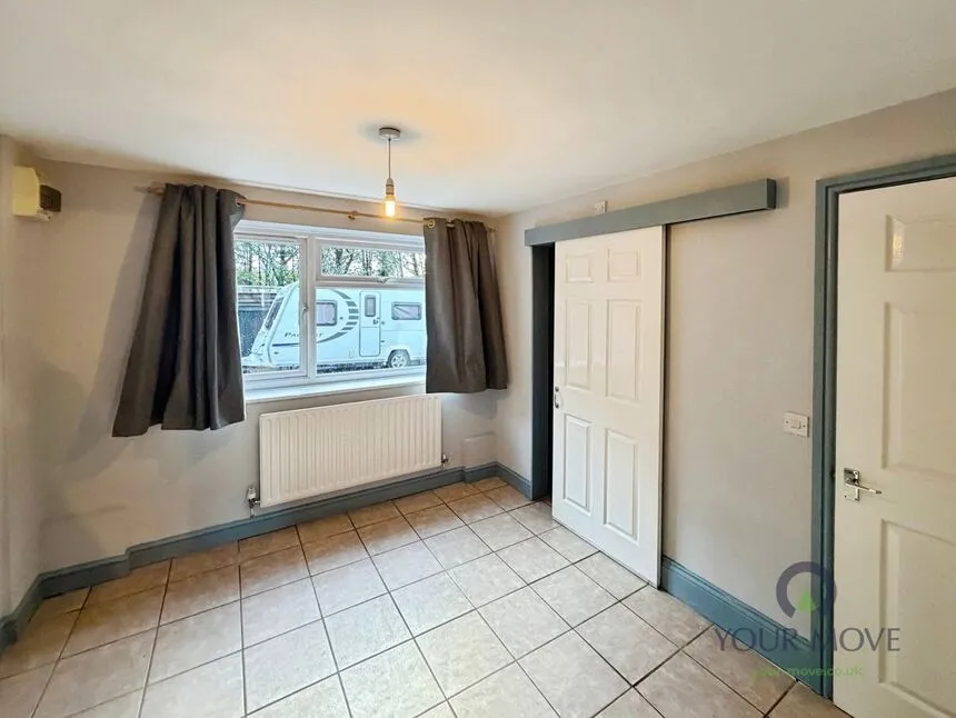 First Avenue, Ketley Bank, TF2, photo 4