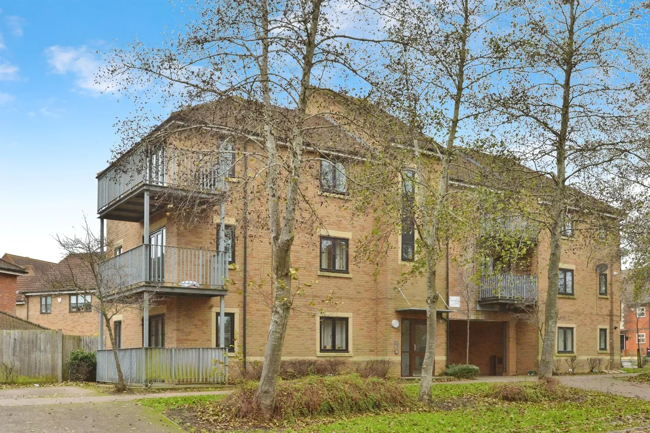 1 bed flat for sale, Stapeley Court, Westcroft, MK4