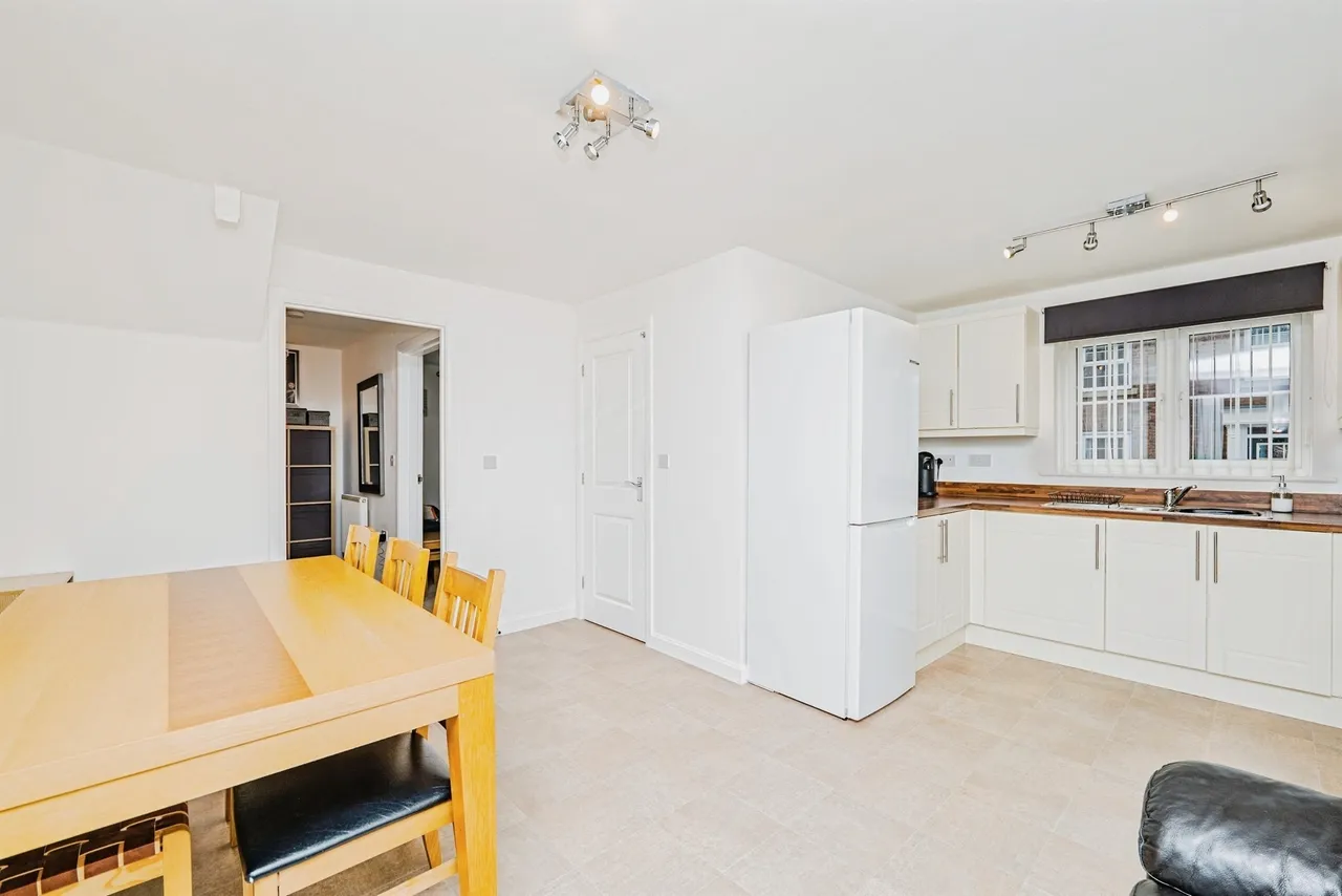 Ffordd Maendy BRIDGEND, CF32, photo 2
