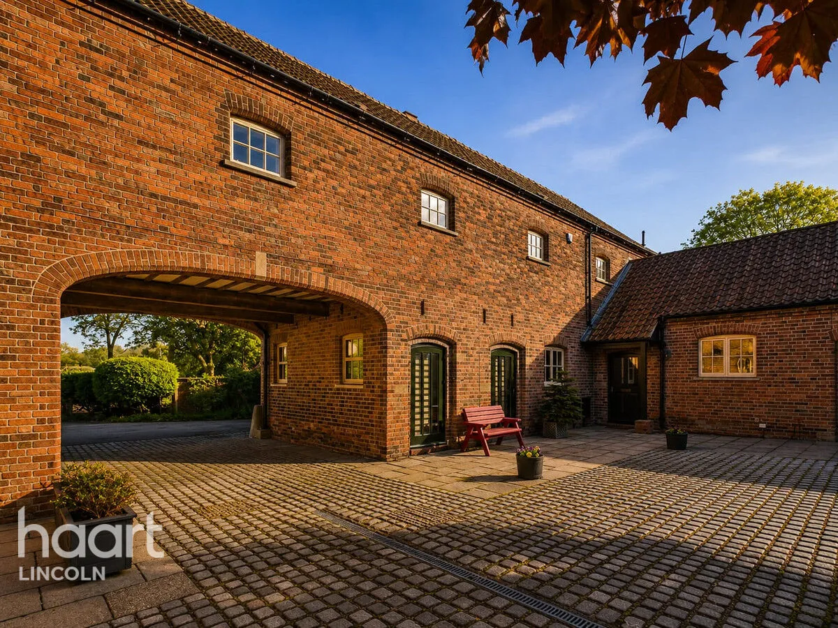 Victorian Stables, Syerston Hall Park, NG23, photo 34