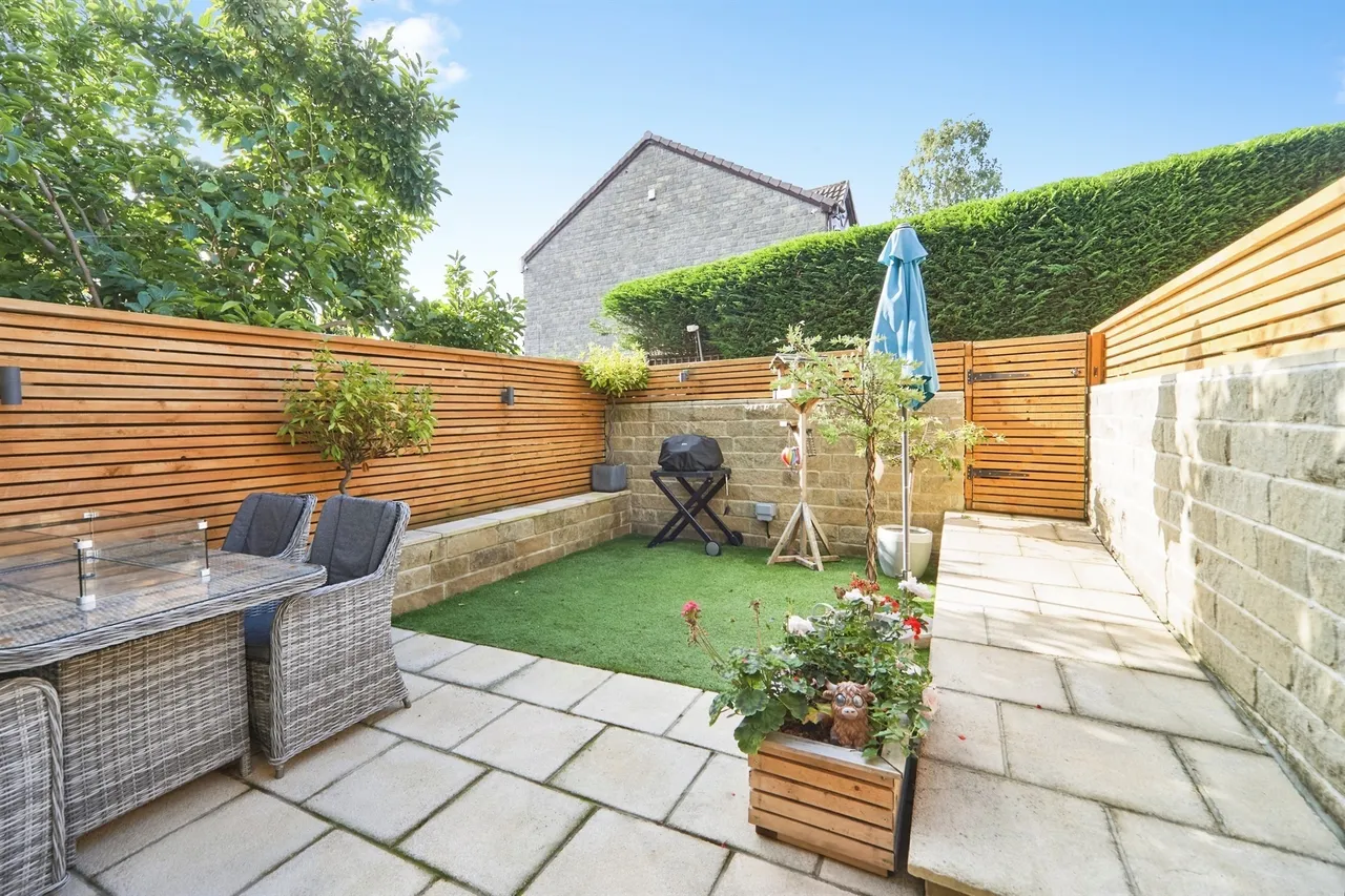 Fartown, Pudsey, LS28, photo 7
