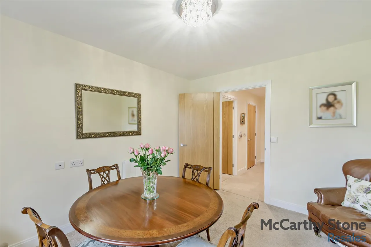 Railway Road, Ilkley, LS29, photo 9