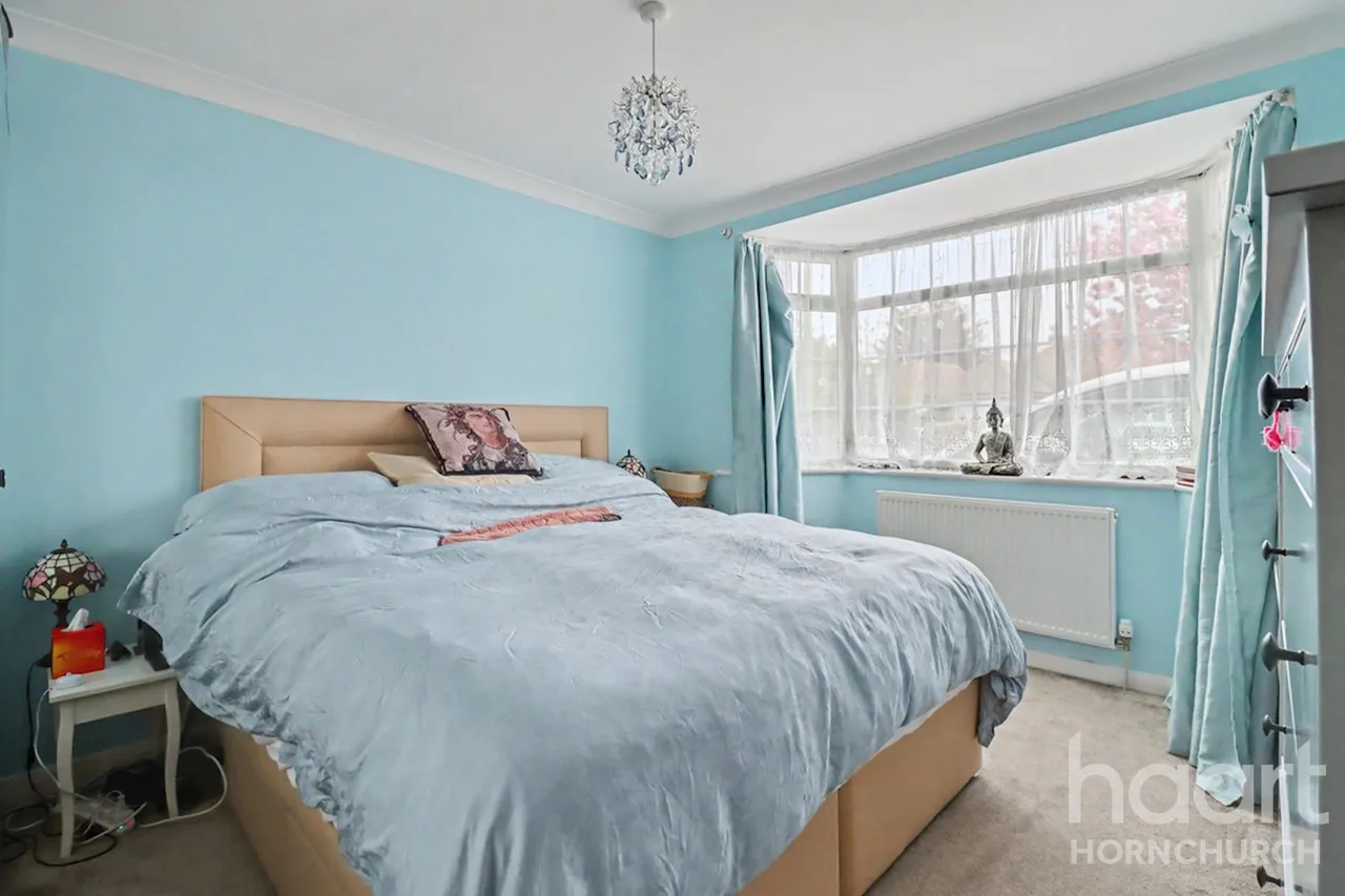 Rainham, RM13, photo 6