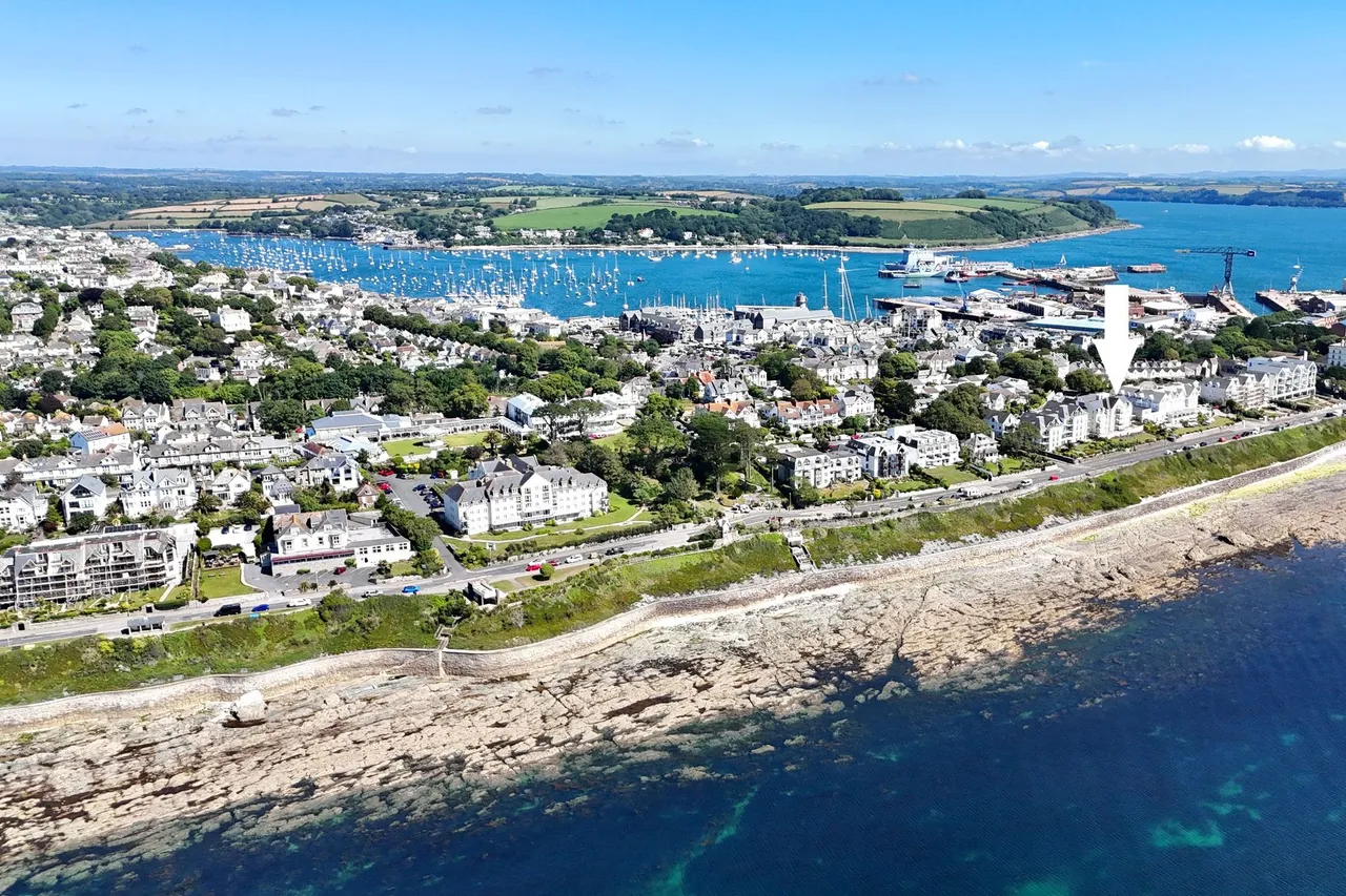 Emslie Road, Carnes Court, TR11, photo 10