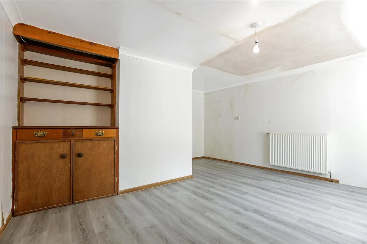 Long Row, Lanark, ML11, photo 11