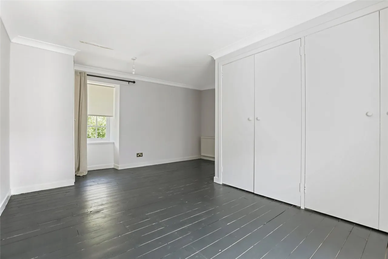 Long Row, Lanark, ML11, photo 18