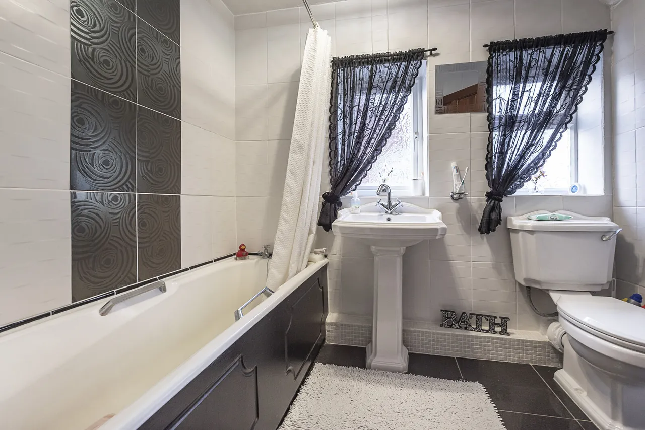 Snatchup, Redbourn, AL3, photo 13