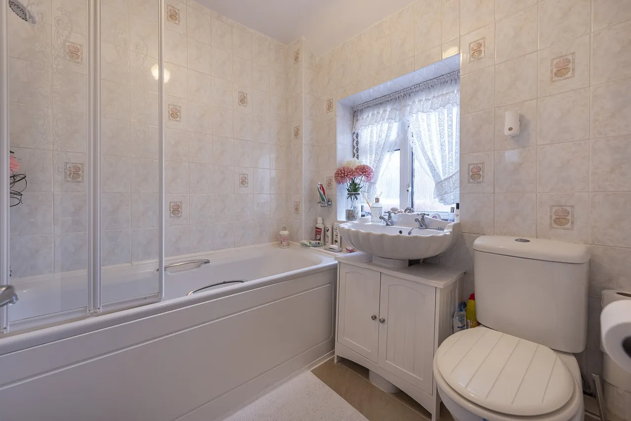 Snatchup, Redbourn, AL3, photo 11