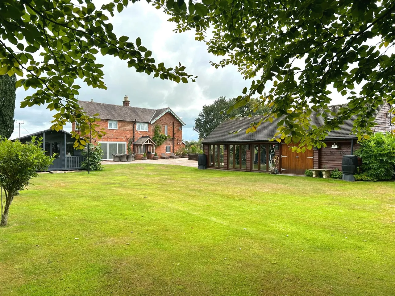 3 bed house for sale, Brereton Park, Sandbach