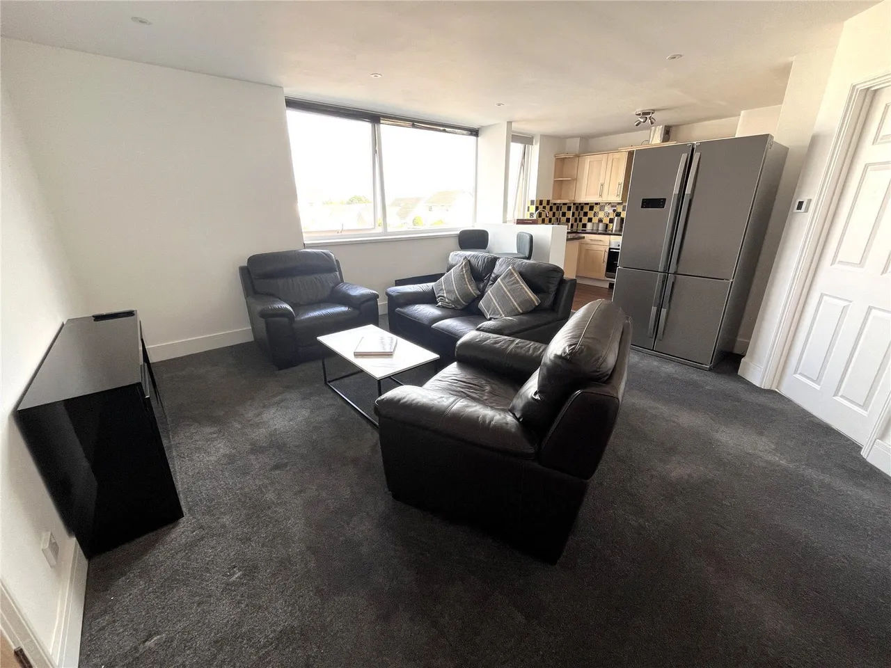 Llanion Park, Pembroke Dock, SA72, photo 3
