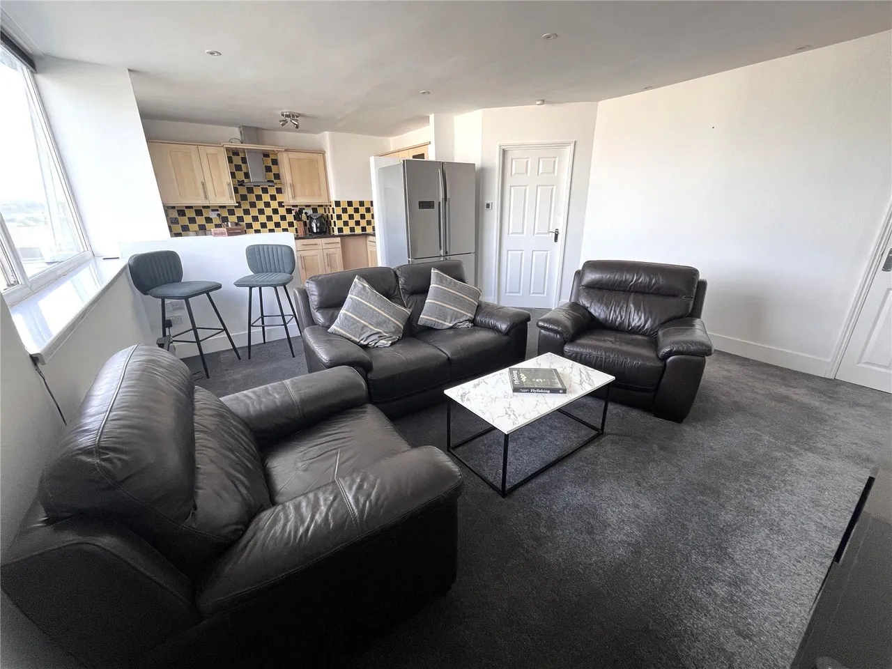 Llanion Park, Pembroke Dock, SA72, photo 2