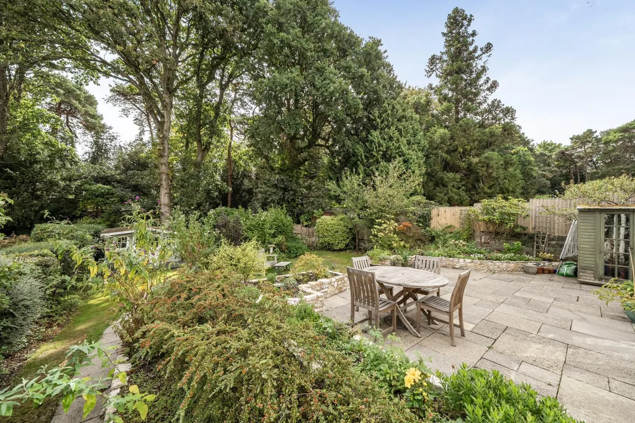 Howard Road, BH8, photo 17