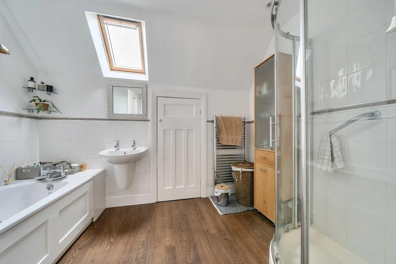 Howard Road, BH8, photo 16