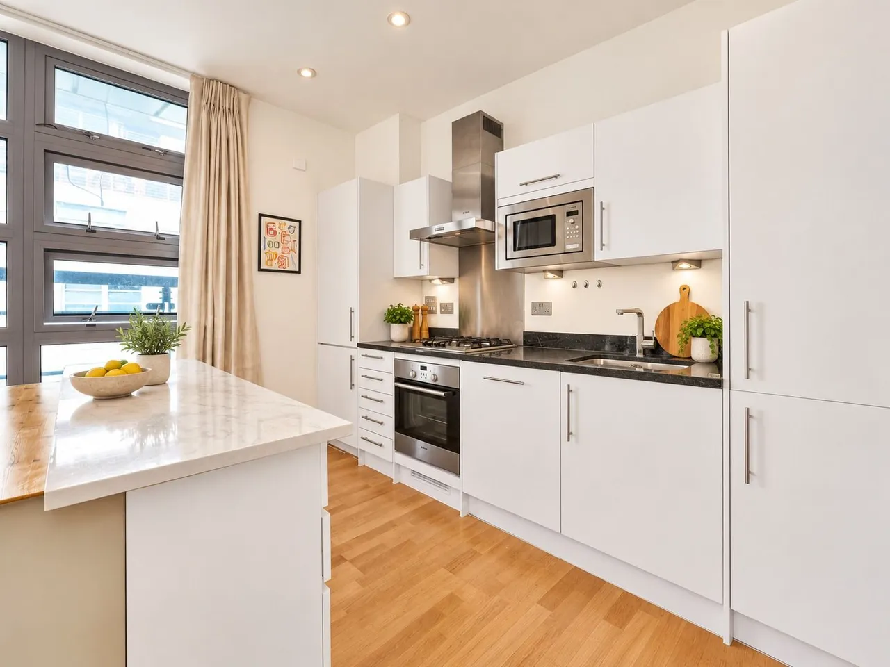 Cobb Street, London, E1, photo 4