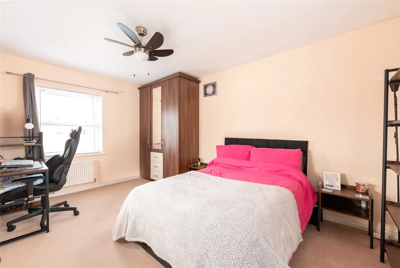 Kiln Drive, Woburn Sands, MK17, photo 10