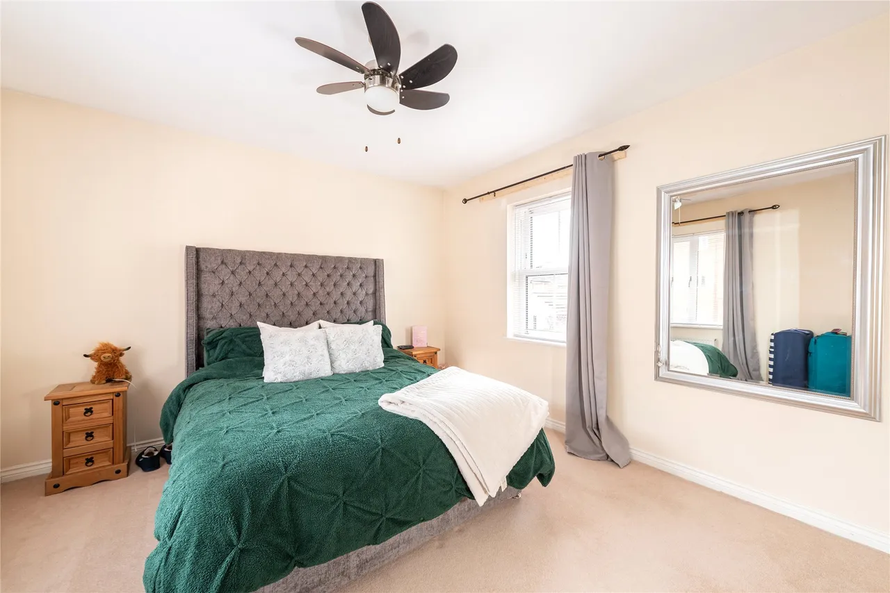 Kiln Drive, Woburn Sands, MK17, photo 8