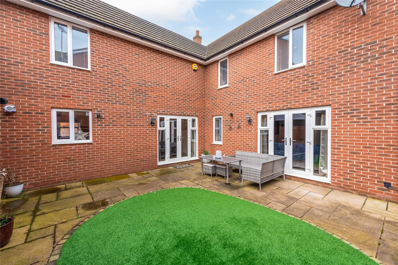 Kiln Drive, Woburn Sands, MK17, photo 13