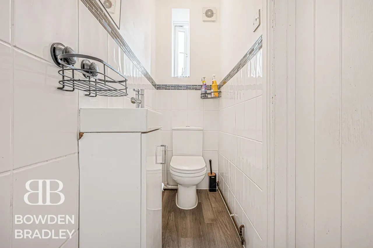 Preston Road, Romford, RM3, photo 8