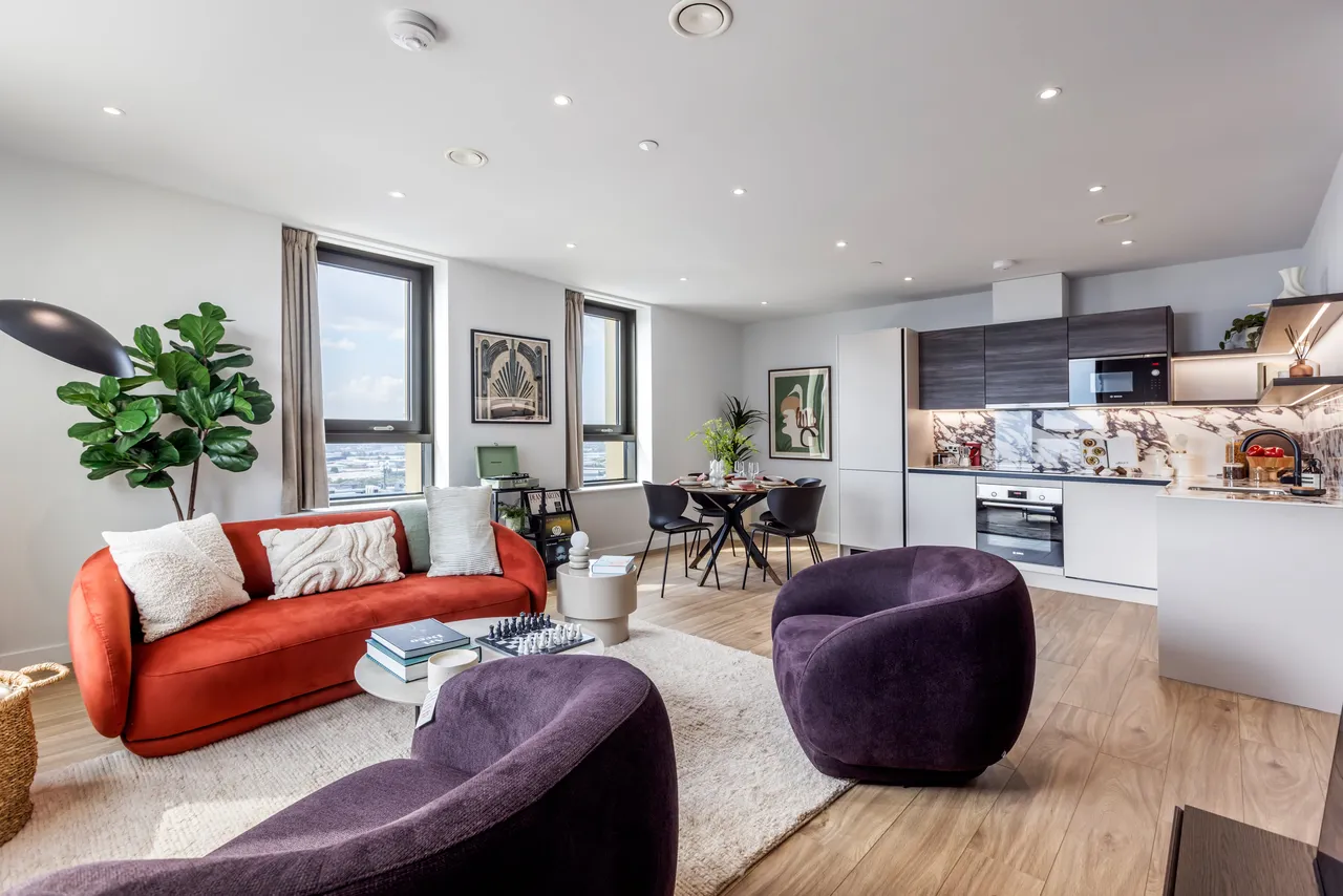 3 bed flat to rent, Victoria Road, London, W3