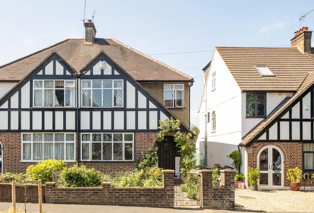 Derek Avenue, Wallington, SM6 7LA, photo 4