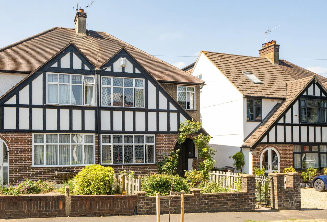 Derek Avenue, Wallington, SM6 7LA, photo 17