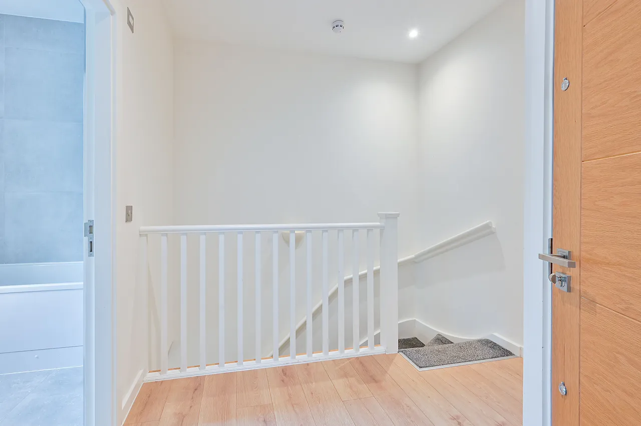 Flat 6, 37 Eaton Rise, Ealing, photo 8