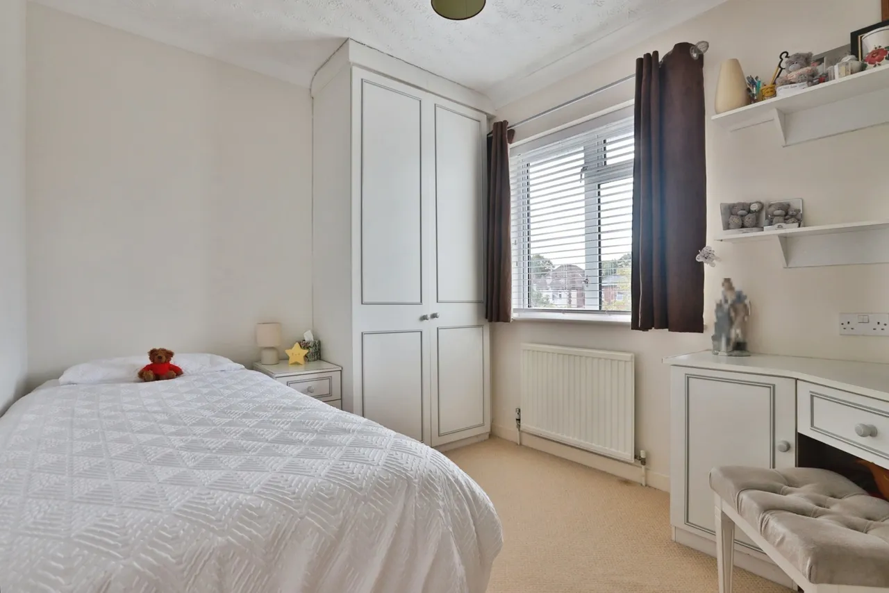 Broughton Avenue, Northbourne, BH10, photo 13
