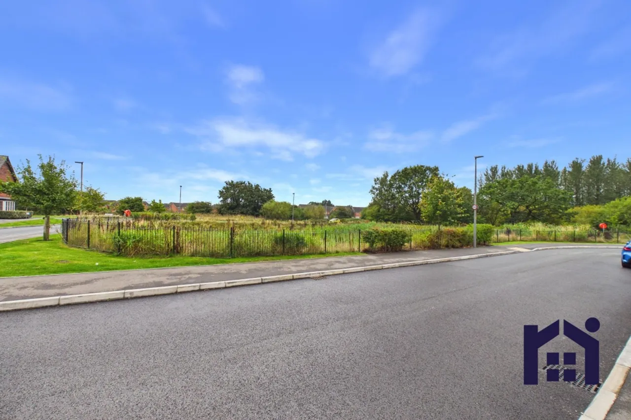 Bullrush Meadow, Standish, Wigan, WN6 0WH, photo 26