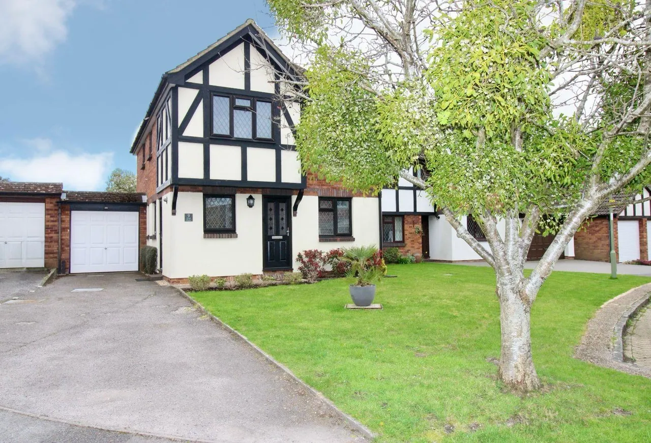 4 bed house for sale — Gray Close, Warsash
