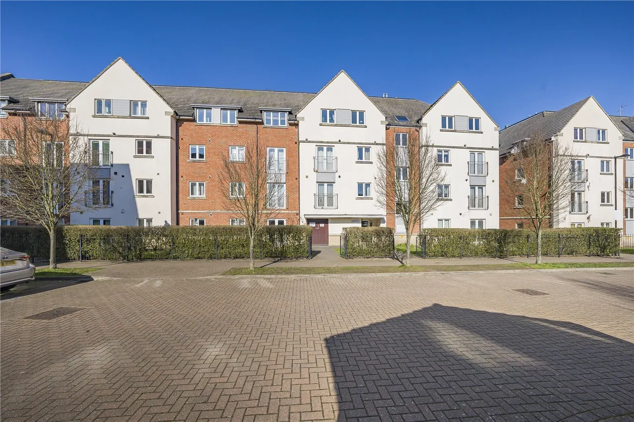 2 bed flat for sale, Academy Place, Isleworth, TW7