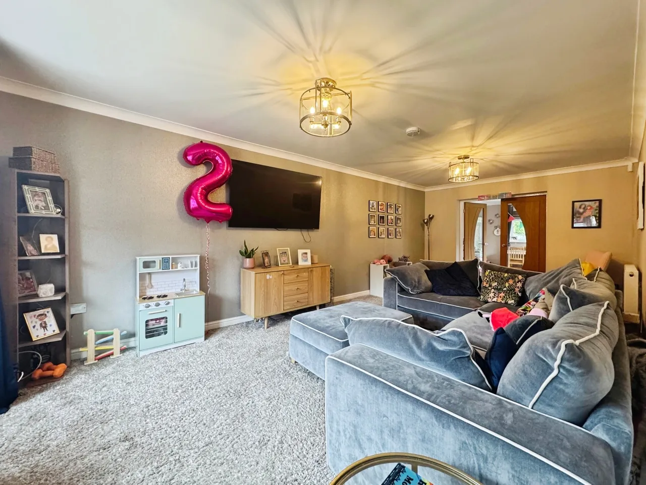 Bluestone Drive, Heaton Mersey, SK4, photo 2