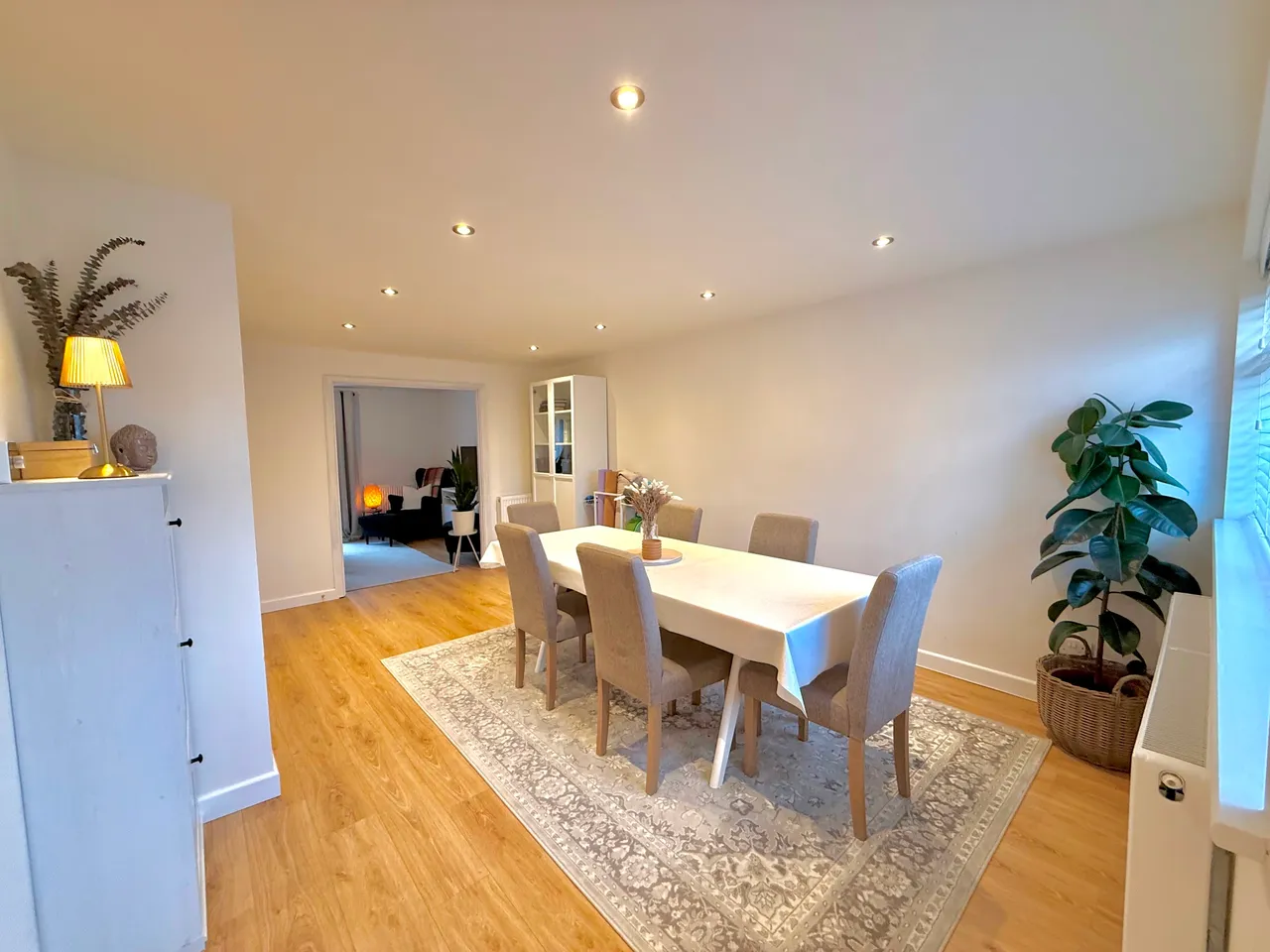 Upham Road, Swindon, Wiltshire, SN3 1DW, photo 2