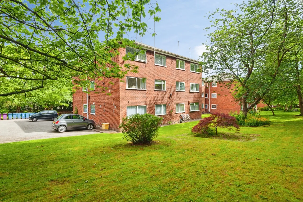 2 bed property for sale, Palmerston Road, Mossley Hill, L18
