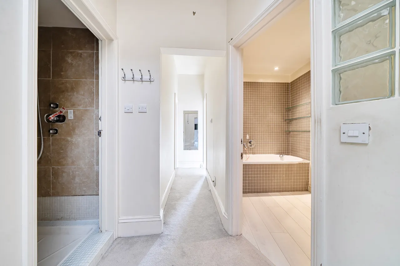 238a Blythe Road, London, photo 8