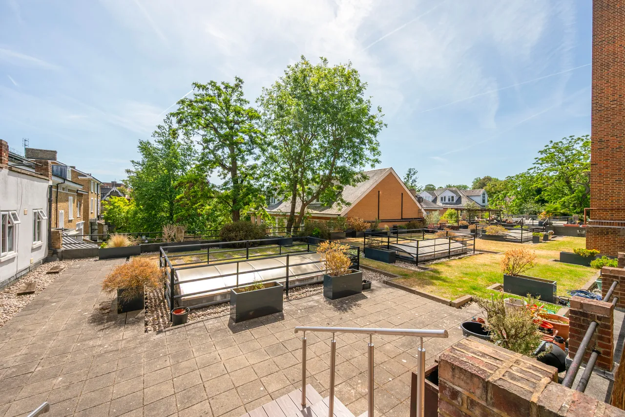41 Millbrooke Court, Keswick Road, London, photo 8