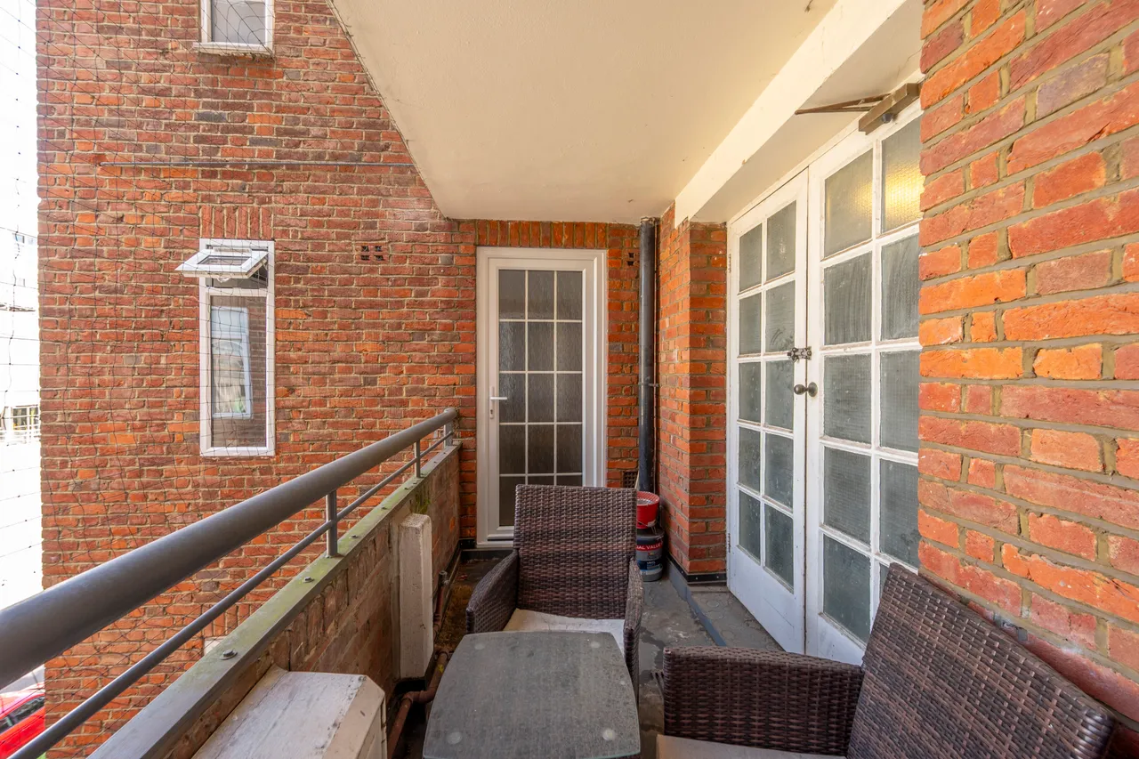 41 Millbrooke Court, Keswick Road, London, photo 7