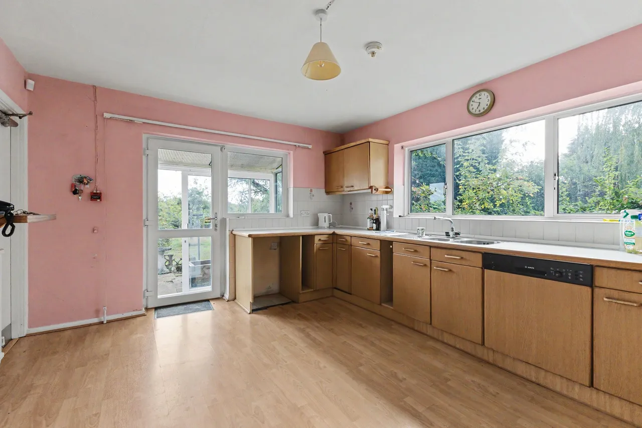 Atch Lench Road, Church Lench, WR11, photo 3