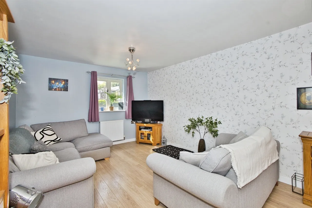 Old Mill Lane, Crewkerne, TA18, photo 2