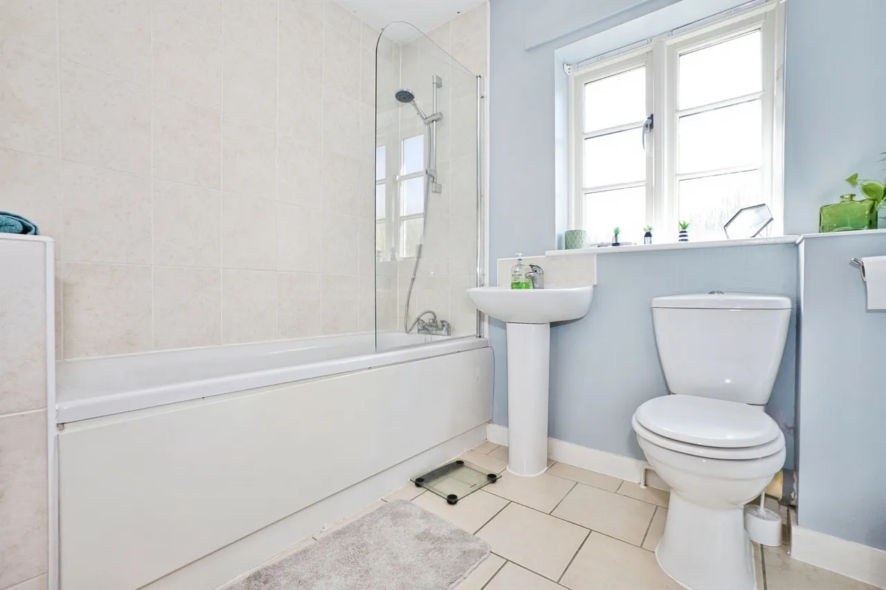 Old Mill Lane, Crewkerne, TA18, photo 6