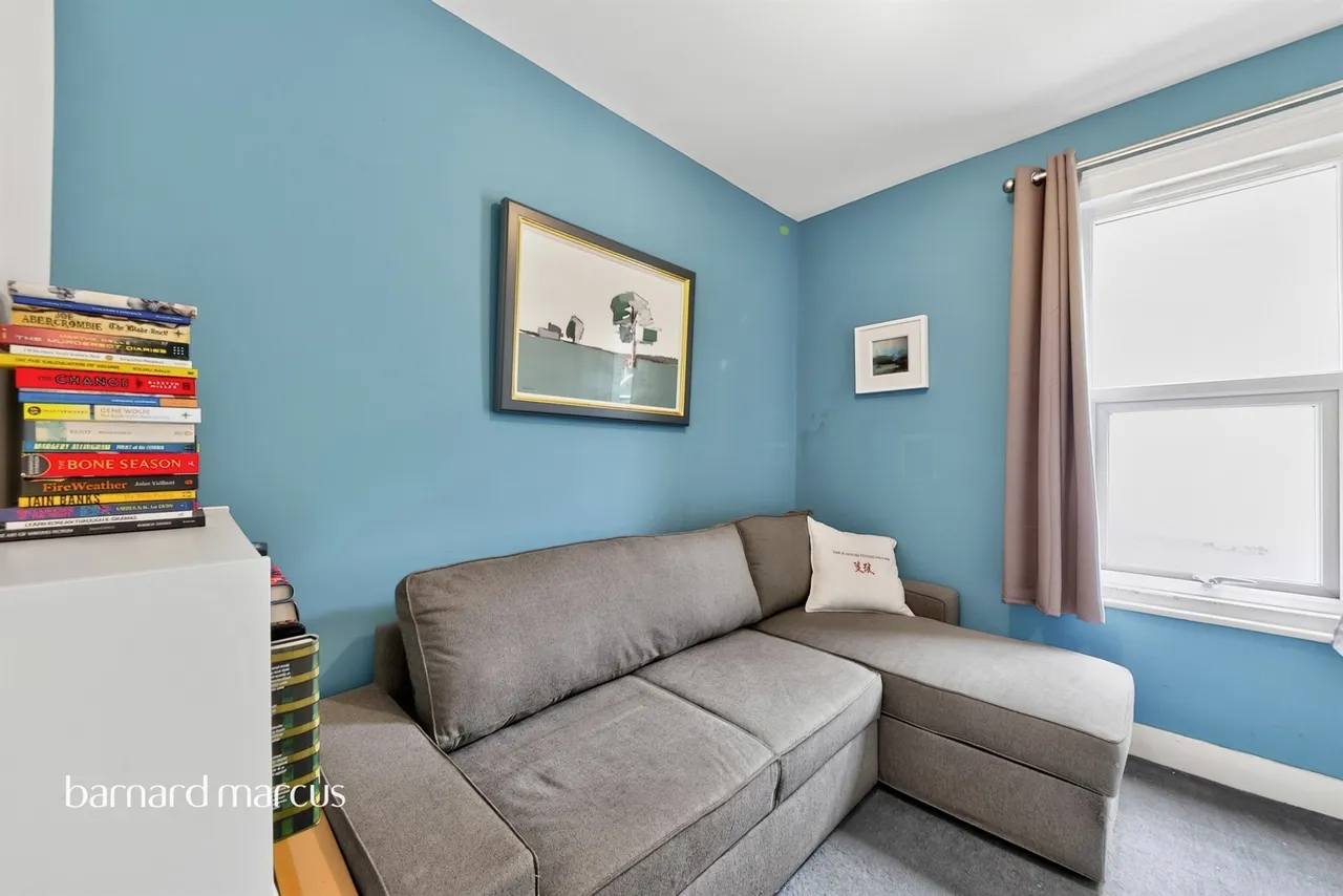 Chandos Road, London, photo 6