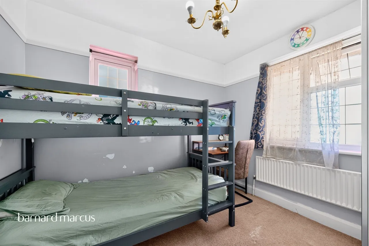 Lawrence Avenue, New Malden, photo 10