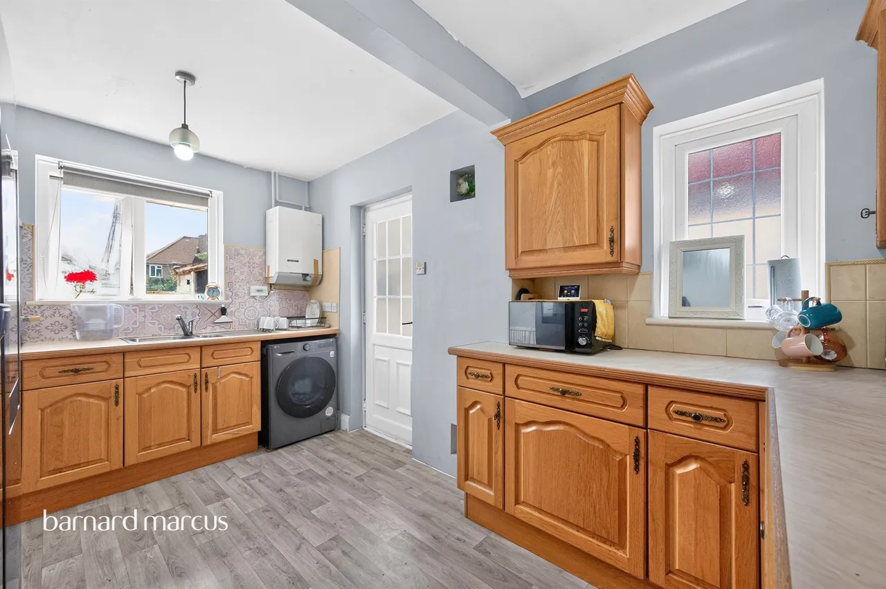 Lawrence Avenue, New Malden, photo 6