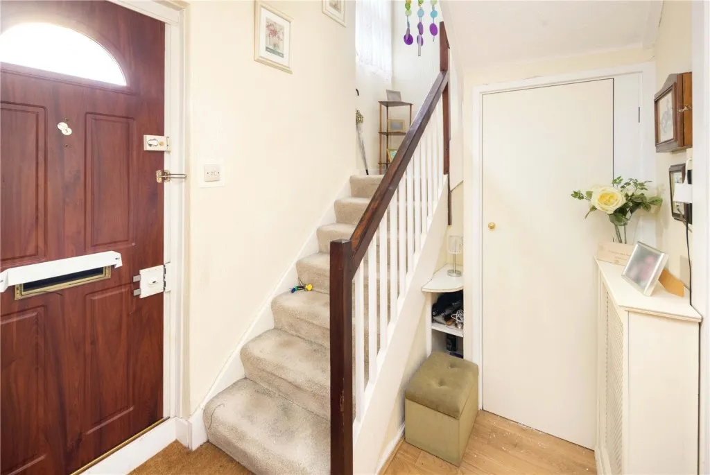 Priory Court, E9, photo 7