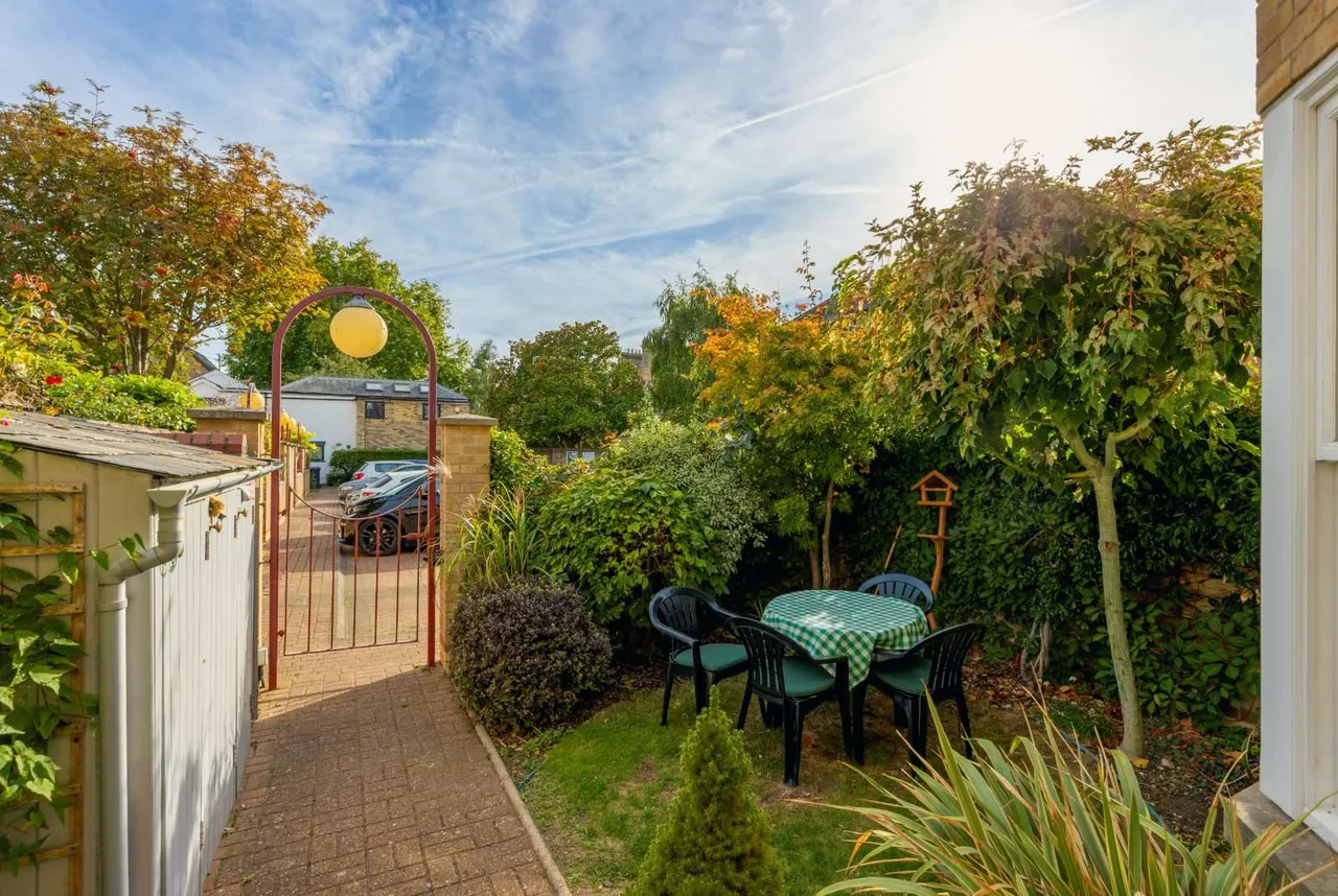Saxon Street, Cambridge, CB2, photo 14