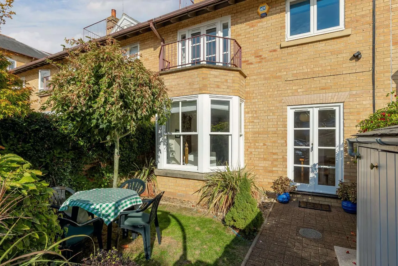 Saxon Street, Cambridge, CB2, photo 15
