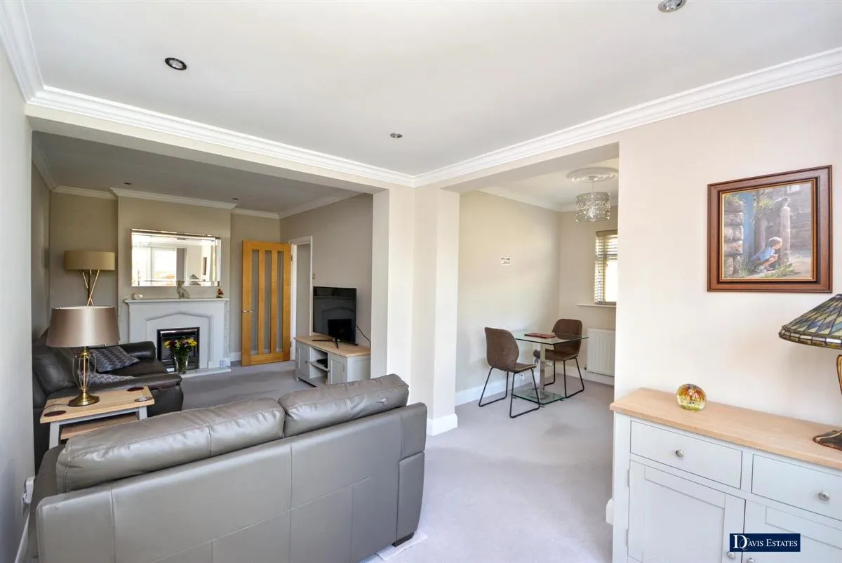 St. Albans Avenue, Cranham, Upminster, RM14, photo 5