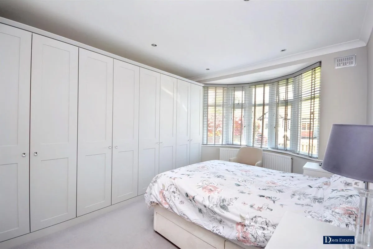 St. Albans Avenue, Cranham, Upminster, RM14, photo 7