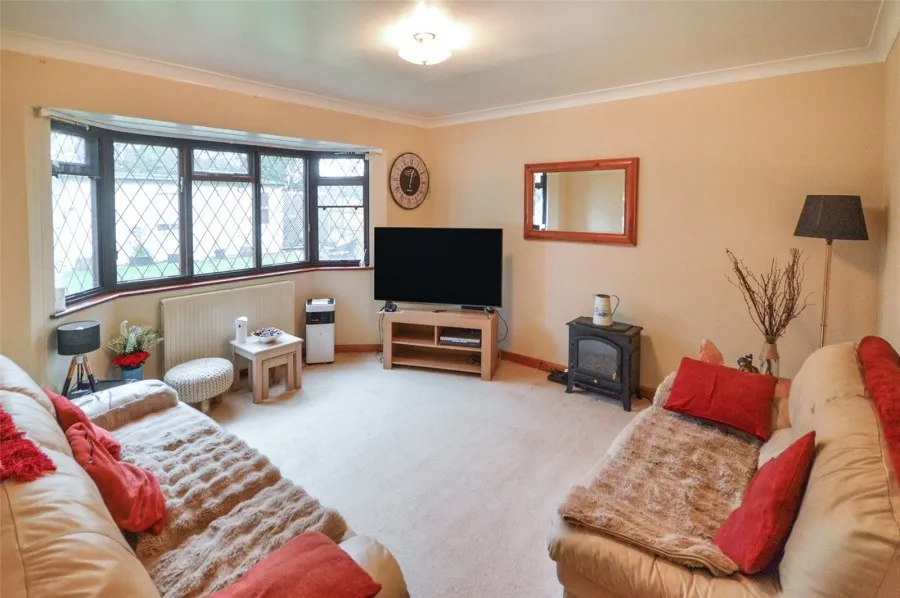House Under Offer with 5 bedrooms in Dell Lane, Little Hallingbury, CM22, photo 9